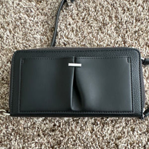 Calvin Klein wallet, Crossbody